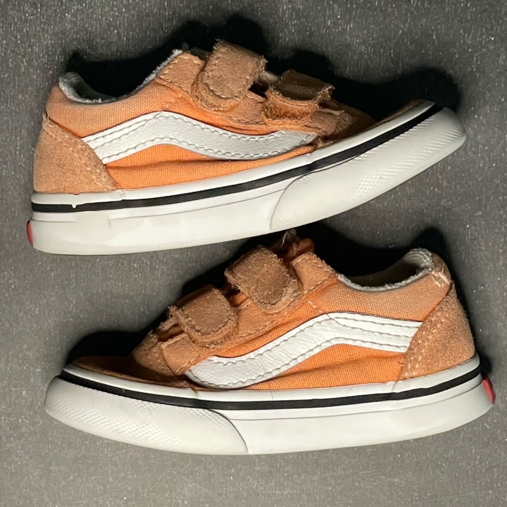 Vans Old Skool V Shoes - orange/peach - size 4.5